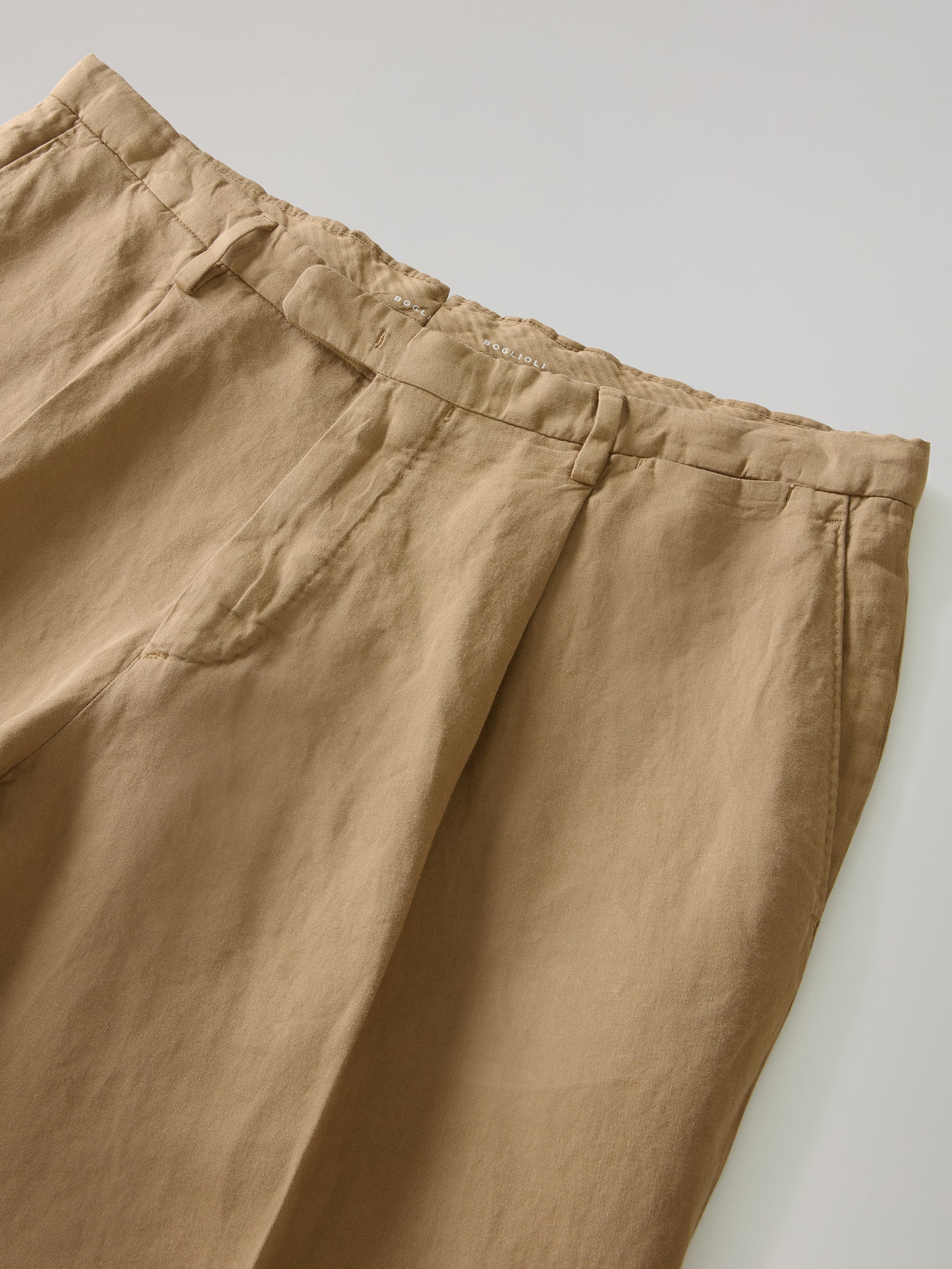 Abito Dover doppiopetto in cotone e lino satin tinto in capo cammello - Image 6