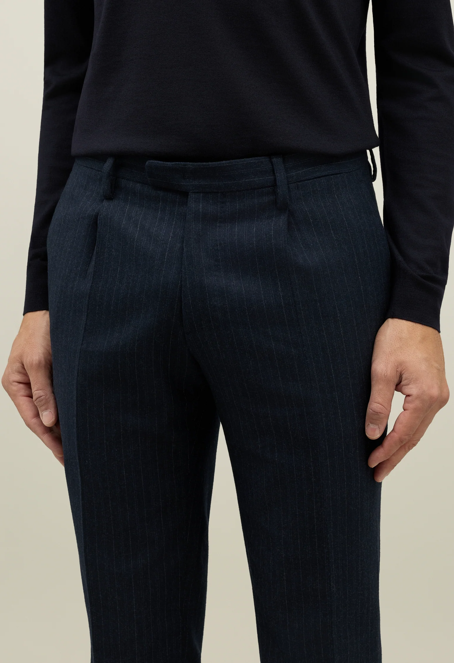Abito K-Suit doppiopetto gessato in flanella blu - Image 4
