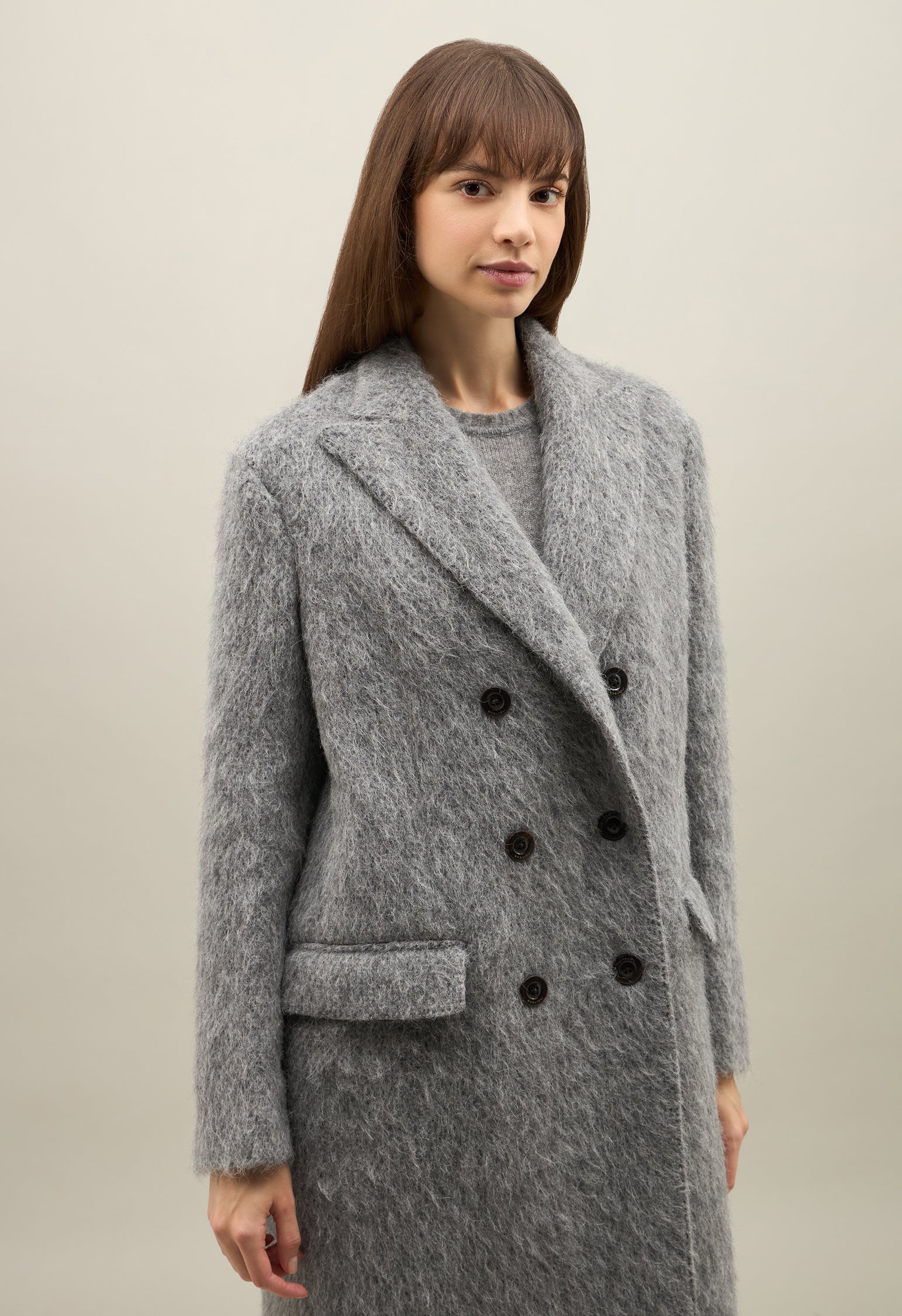 Cappotto doppiopetto in misto alpaca grigio - Image 3
