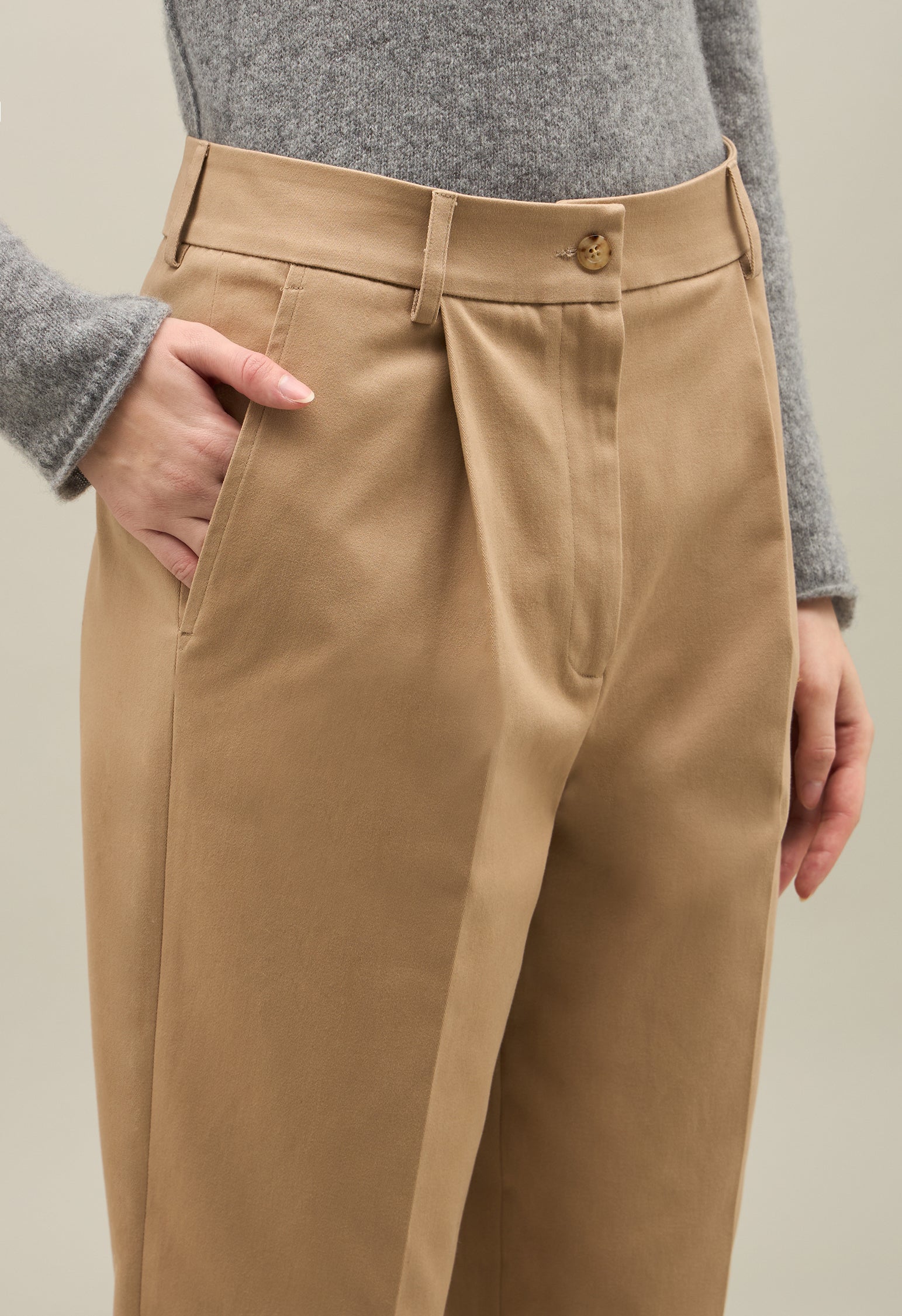 Pantalone cropped in cotone soft beige - Image 3