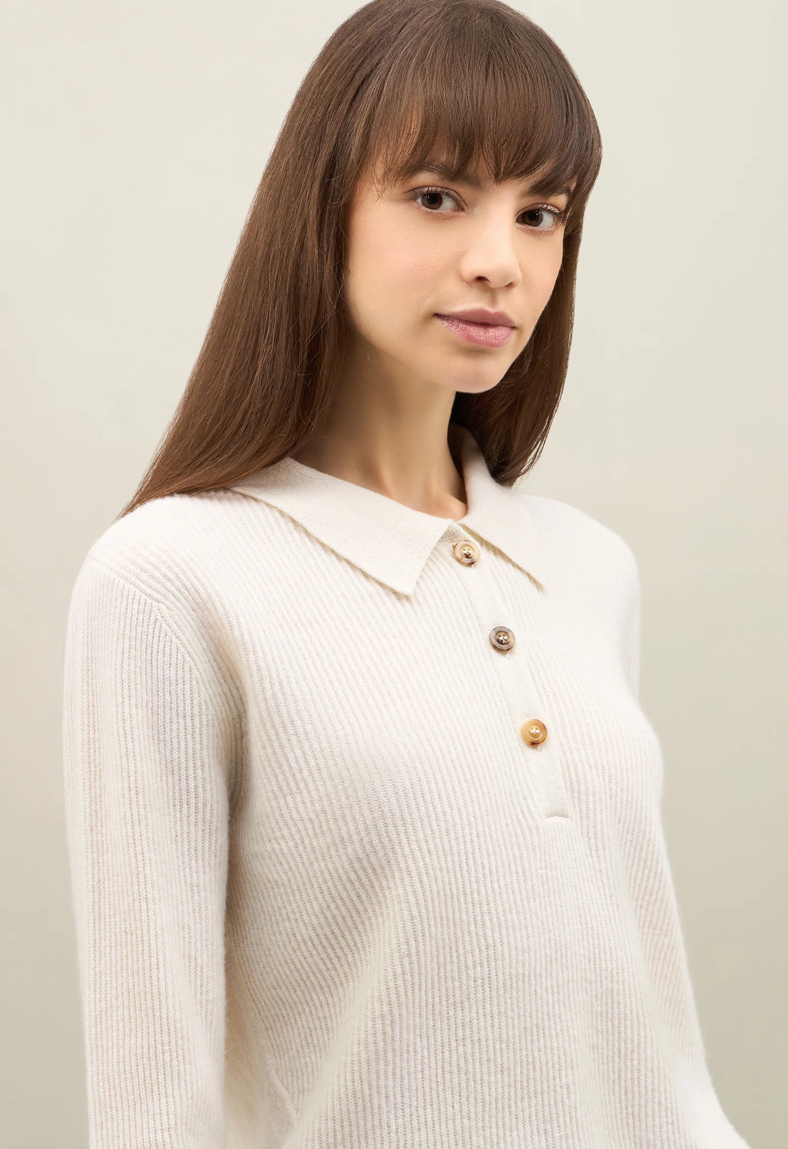 Polo in cashmere a costine bianco - Image 3