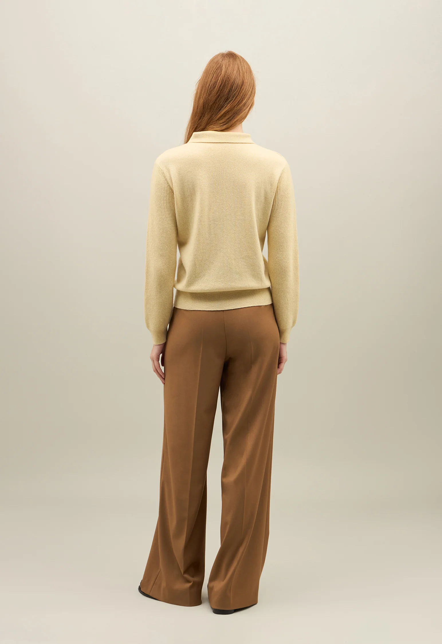 Polo in cashmere a costine giallo - Image 2